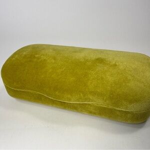 Gucci chartreuse Large Velvet hard clamshell sunglasses case
